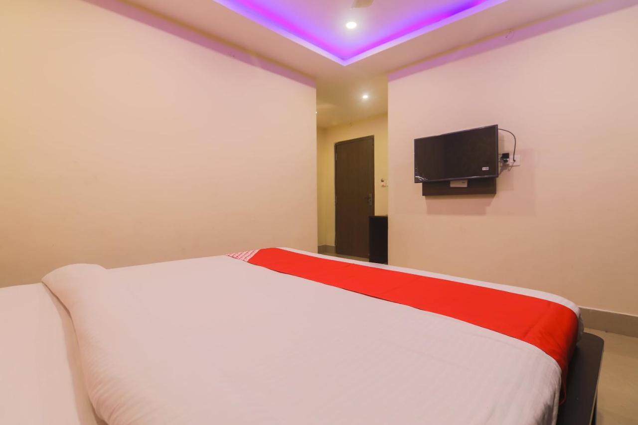 Oyo 27619 Hotel Blue Bird Annexe Nowgong 외부 사진